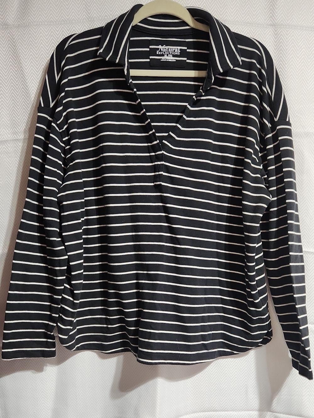 XL Natural Reflections Black and White Striped Long Sleeve Polo Top